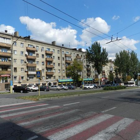 3-Room Apartment Near Inturist On Sobornyi Avenue 156, By Grandhome Zaporizhia Екстериор снимка