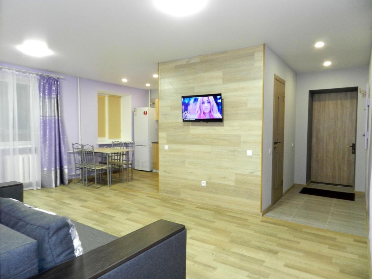 3-Room Apartment Near Inturist On Sobornyi Avenue 156, By Grandhome Zaporizhia Екстериор снимка